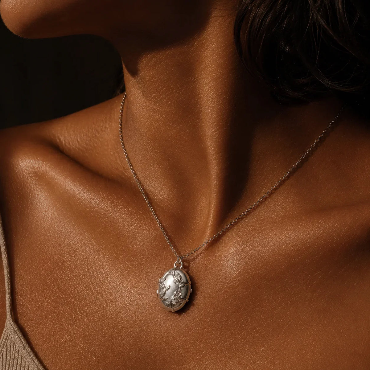 Lapis Ribbed Medallion Necklace