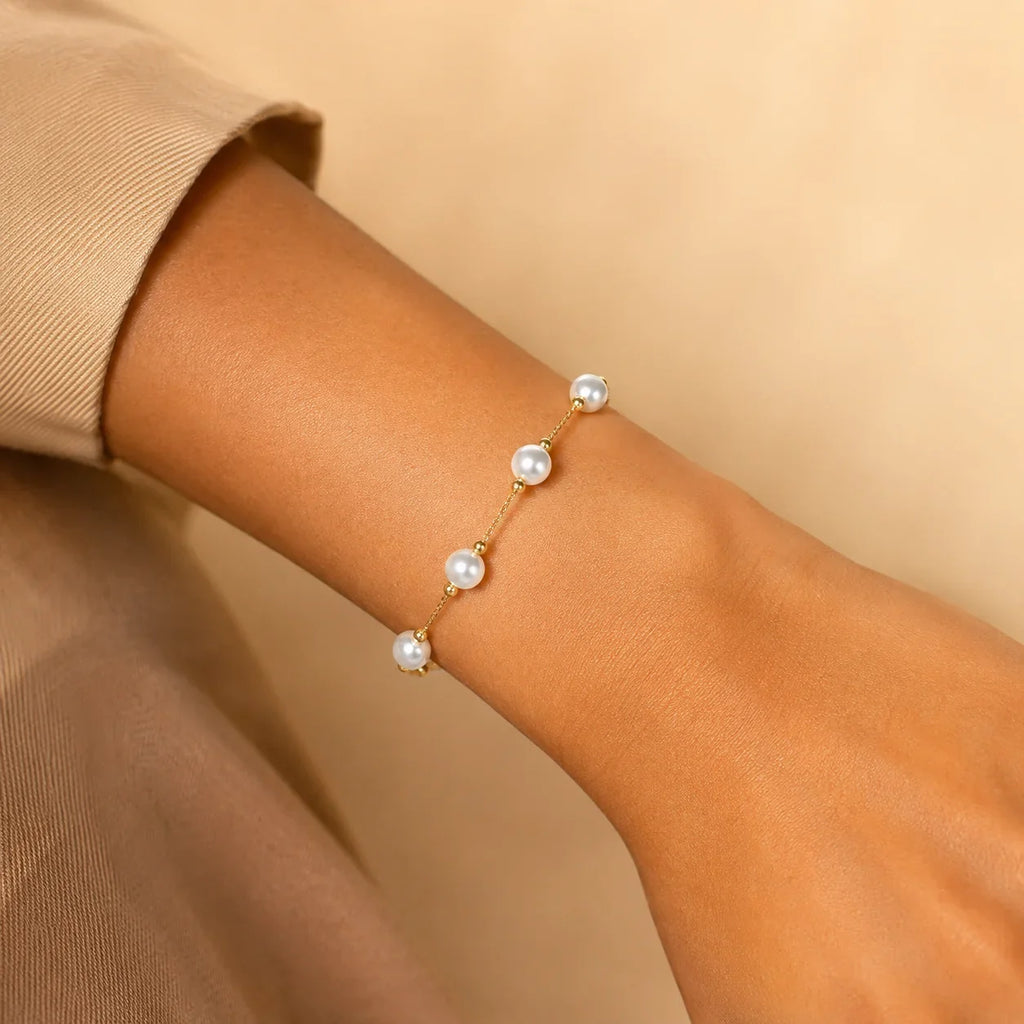 Cognac Adjustable Pearl Bracelet